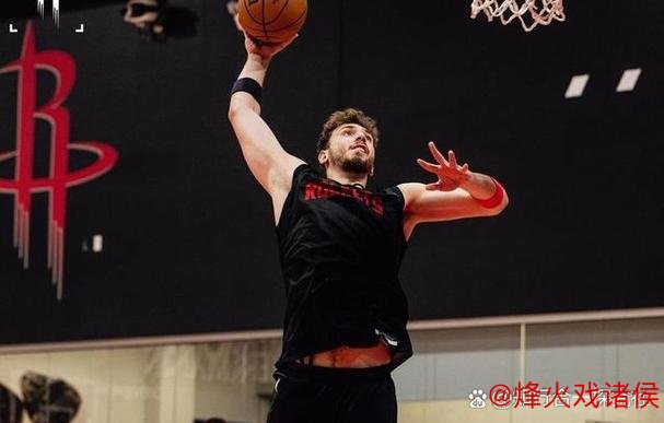 三分30投仅命中7球!申京赛后强调:加强防守与篮板 三分30投仅命中7球!申京赛后强调:加强防守与篮板